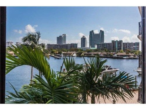 300 Three Islands Blvd # 102, Hallandale, FL 33009