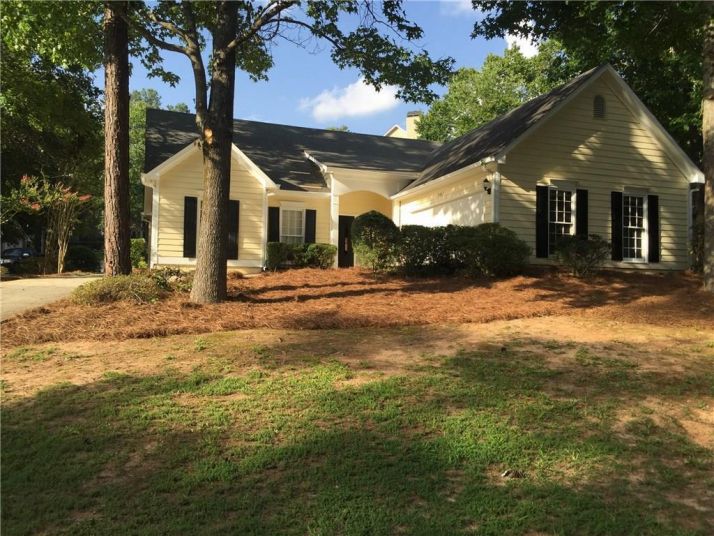 3352 Rock Creek Drive, Rex, GA 30273