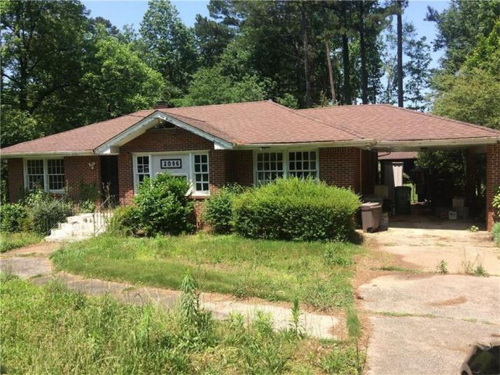 2096 Clairmont Road, Decatur, GA 30033