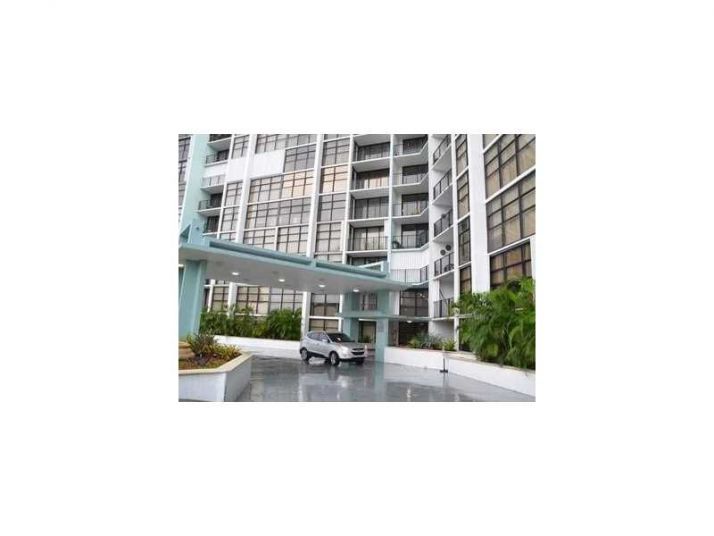 200 Leslie Dr # 1110, Hallandale, FL 33009