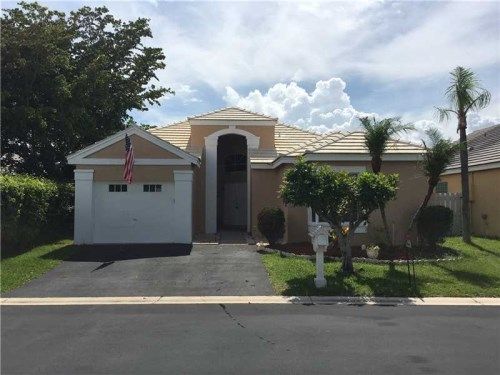 525 Somerset Way, Fort Lauderdale, FL 33326