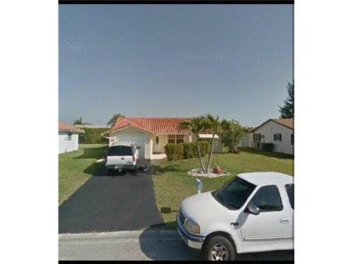 9601 NW 81st Mnr, Fort Lauderdale, FL 33321