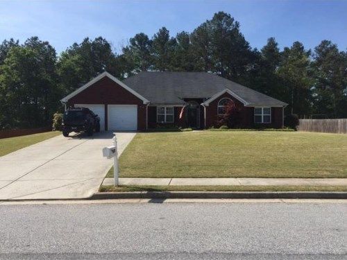 561 Taylor Drive, Loganville, GA 30052