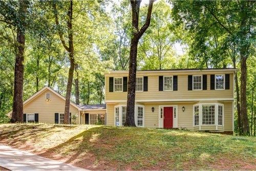 7205 Hunters Branch Drive, Atlanta, GA 30328