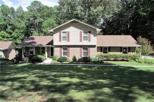 3928 Valley Park Drive Sw, Lilburn, GA 30047