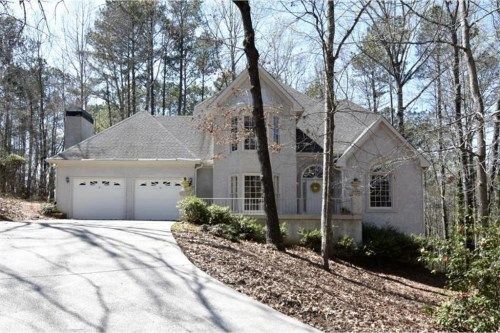 10390 Shallowford Road, Roswell, GA 30075