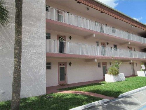 8002 Lagos De Campo Blvd # B-107, Fort Lauderdale, FL 33321