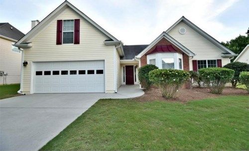 2065 Charleston Oak Circle, Lawrenceville, GA 30043