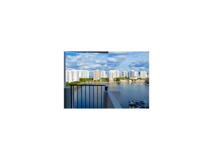 2750 NE 183rd St # 1411, North Miami Beach, FL 33160