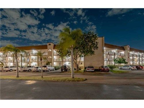 9281 Sunrise Lakes Blvd # 208, Fort Lauderdale, FL 33322