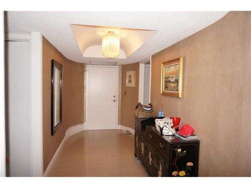 1920 S ocean # 19DS, Hallandale, FL 33009