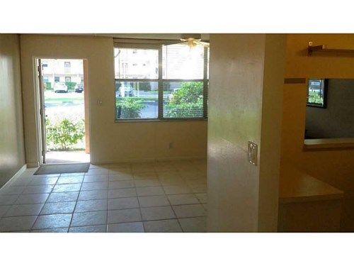 8851 SUNRISE LAKES BL # 115, Fort Lauderdale, FL 33322