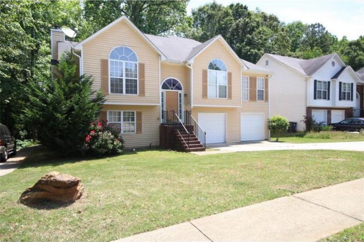 159 Melody Lane, Lawrenceville, GA 30043