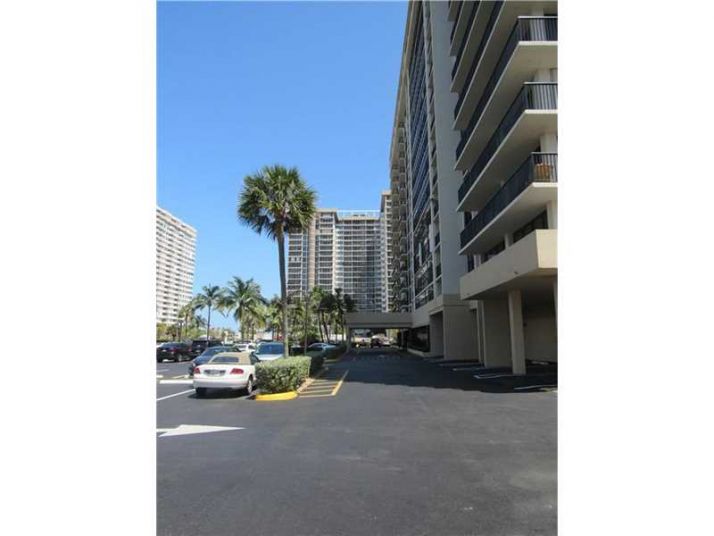 2049 S Ocean Dr # 705, Hallandale, FL 33009