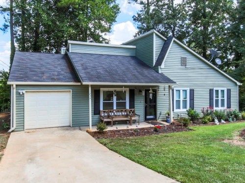 236 Colemans Bluff Drive, Woodstock, GA 30188