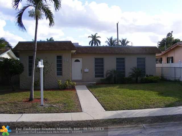 942 JOHNSON ST, Hollywood, FL 33019