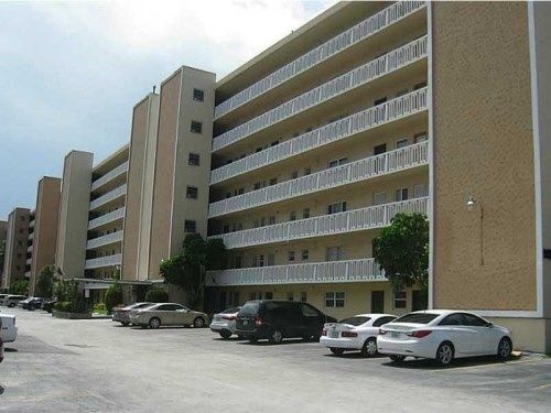 301 NE 14th Ave # 203, Hallandale, FL 33009