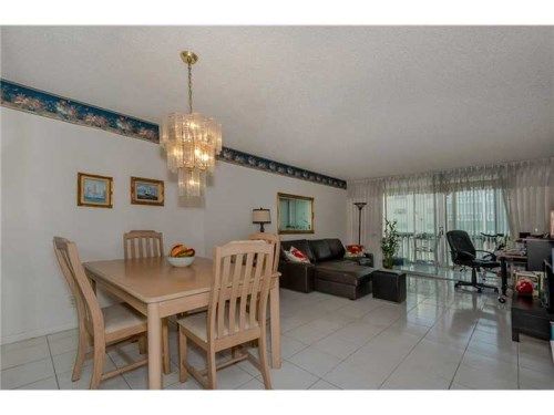 501 NE 14th Ave # 304, Hallandale, FL 33009