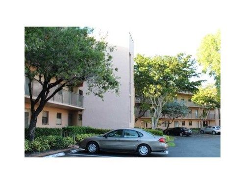 10442 Sunrise Lakes Blvd # 109, Fort Lauderdale, FL 33322