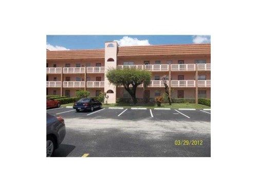 9641 Sunrise Lakes Blvd # 108, Fort Lauderdale, FL 33322