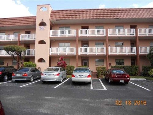 9521 Sunrise Lakes Blvd # 109, Fort Lauderdale, FL 33322