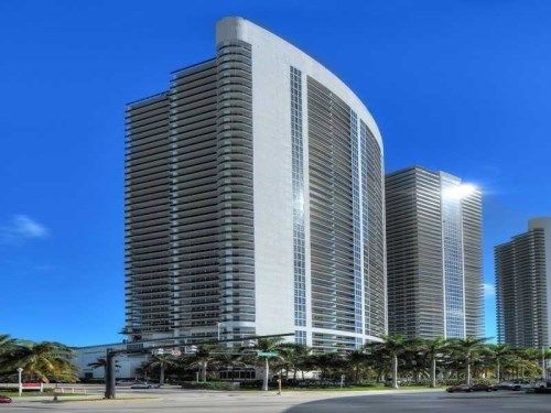 1830 S Ocean Dr # 1905, Hallandale, FL 33009