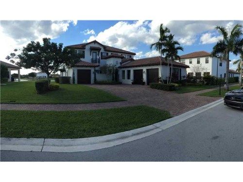 8277 NW 28th St, Hollywood, FL 33024