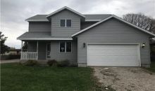 909 N Nicollet St Winthrop, MN 55396