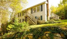 13 Lovelace Ln Northbridge, MA 01534