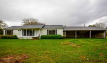 2141 Blakely Rd Wallis, TX 77485