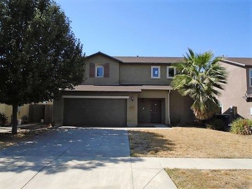 941 Haven Ct, Tulare, CA 93274