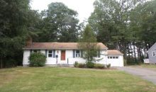 61 Woodbine St Hamden, CT 06517