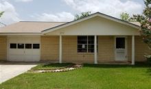 212 E Westmeyer St Poth, TX 78147