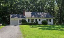 18 Putnam Rd Hyde Park, NY 12538