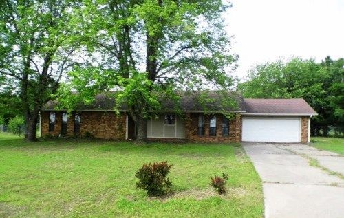 30304 S Williams Dr, Inola, OK 74036