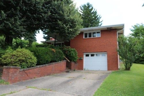 24 Colonial Drive, Monessen, PA 15062