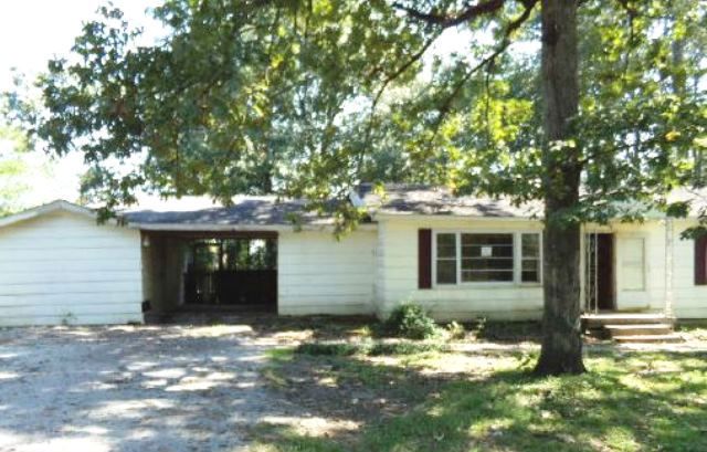 401 Longwood St, Chickamauga, GA 30707