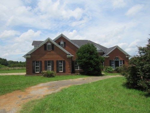 385 Magnolia Drive, Senatobia, MS 38668