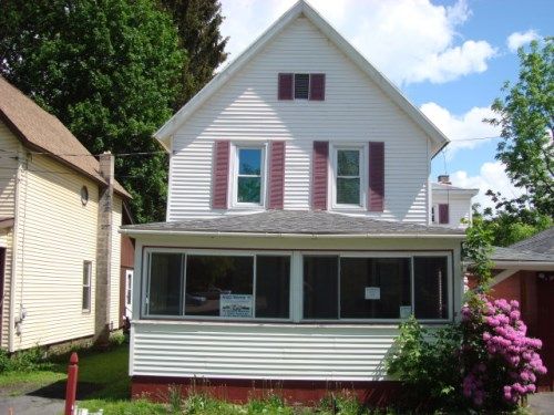 100 1st St, Ilion, NY 13357