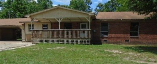 205 Hollywood Acres Ln, Bolivar, TN 38008