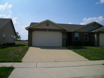 13929 Lincoln Dr, Breese, IL 62230