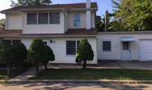 16 Highland Pl Farmingville, NY 11738