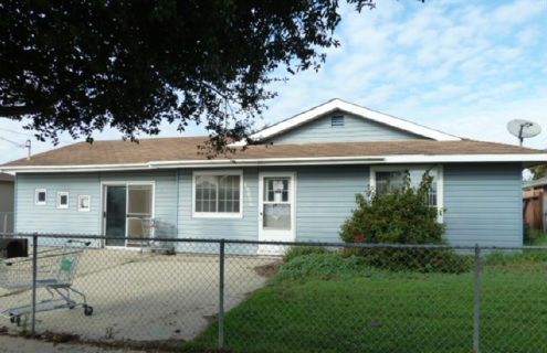 1225 Tahiti Pl, Salinas, CA 93905