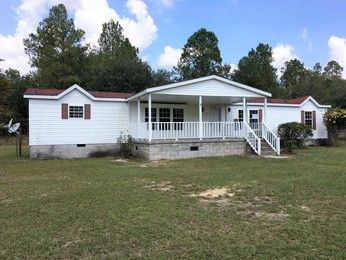 515 Skyland Farm Rd, Williston, SC 29853