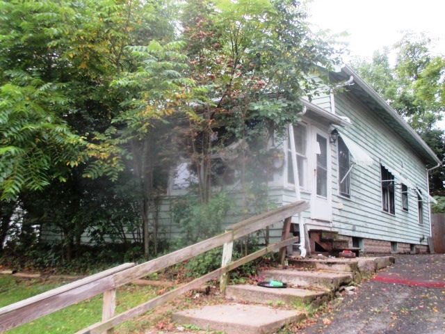 20 Catlin St, Auburn, NY 13021