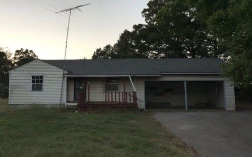 86 Johnson Chapel Rd, Trenton, TN 38382