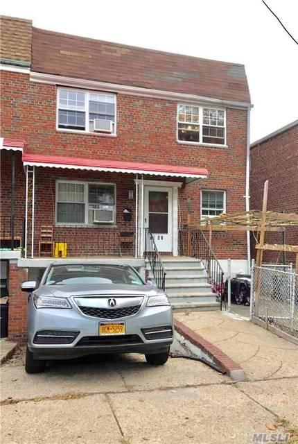 59-28 156th St, Flushing, NY 11355