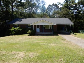 598 Becky Allen Cir, Rainbow City, AL 35906