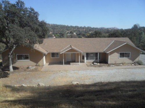 29549 Jim Bowie Court, Coarsegold, CA 93614