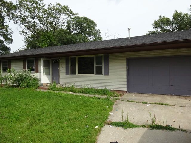 4695 E 1040 N, Demotte, IN 46310